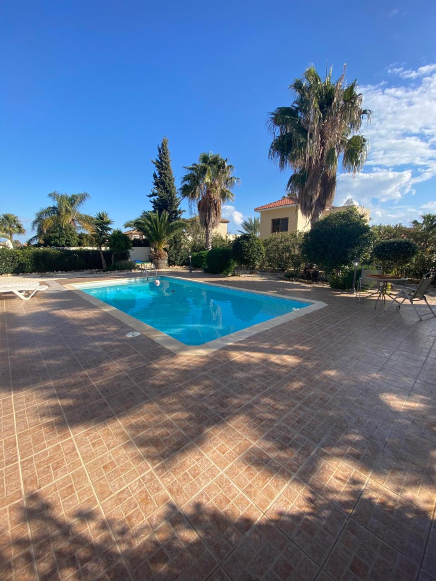 Villa Ariadni 皮斯索里 外观 照片